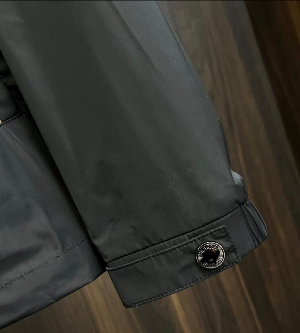 Essential Zip Jacket